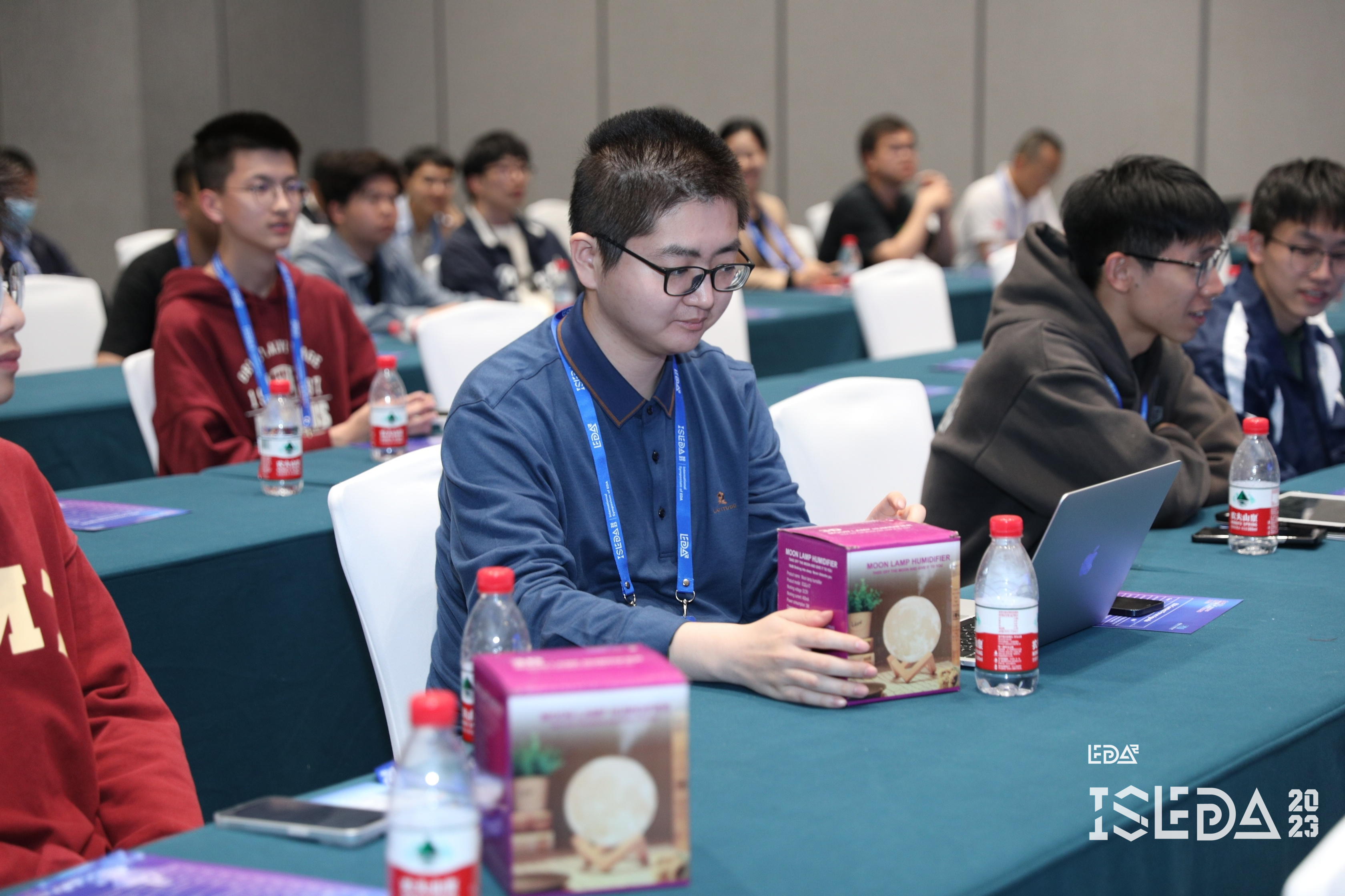 2aef7e78af8542c1a240a59d4d48af3e.jpg 2aef7e78af8542c1a240a59d4d48af3e.jpg